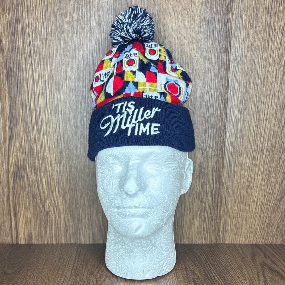 🔥🔥🔥Miller Lite Knit Beanie with Pom Pom Size: OSFM🔥🔥🔥